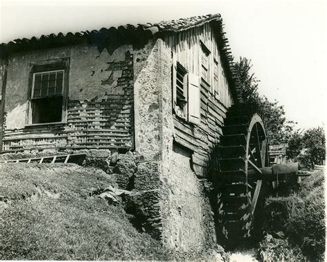 Antigos Moinhos De 25 Centimos De Maquina De Fenda