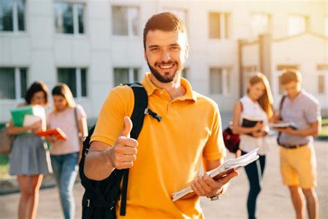 Estudante Na Faculdade De Casino