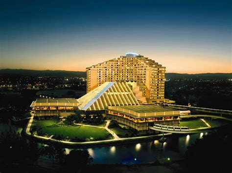 Jupiters Casino Gold Coast Mostra 2024
