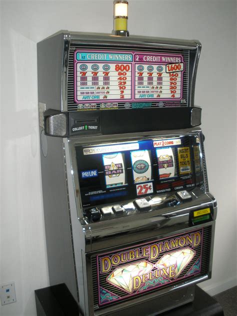 Play Game 2000 Deluxe Slot