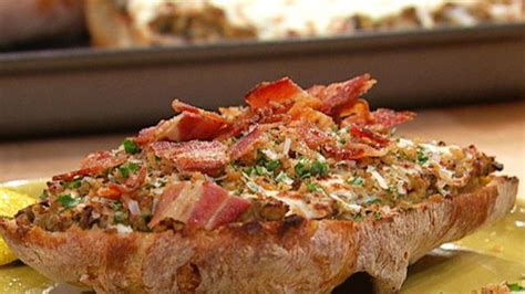 Rachael Ray Clams Casino Pao Pizza