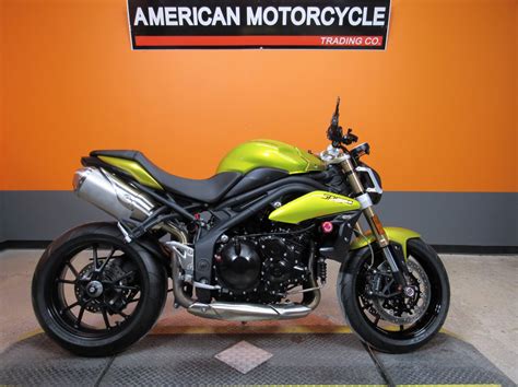 Triumph Speed Triple 1050 Roleta Verde